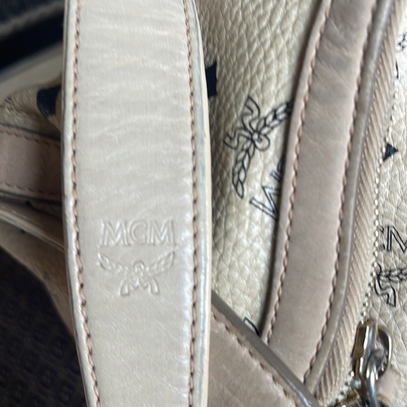 MCM BEIGE VISETOS COATED LOGO CANVAS & LEATHER HOBO SHOULDER OR CROSSBODY BAG - Picture 16 of 17